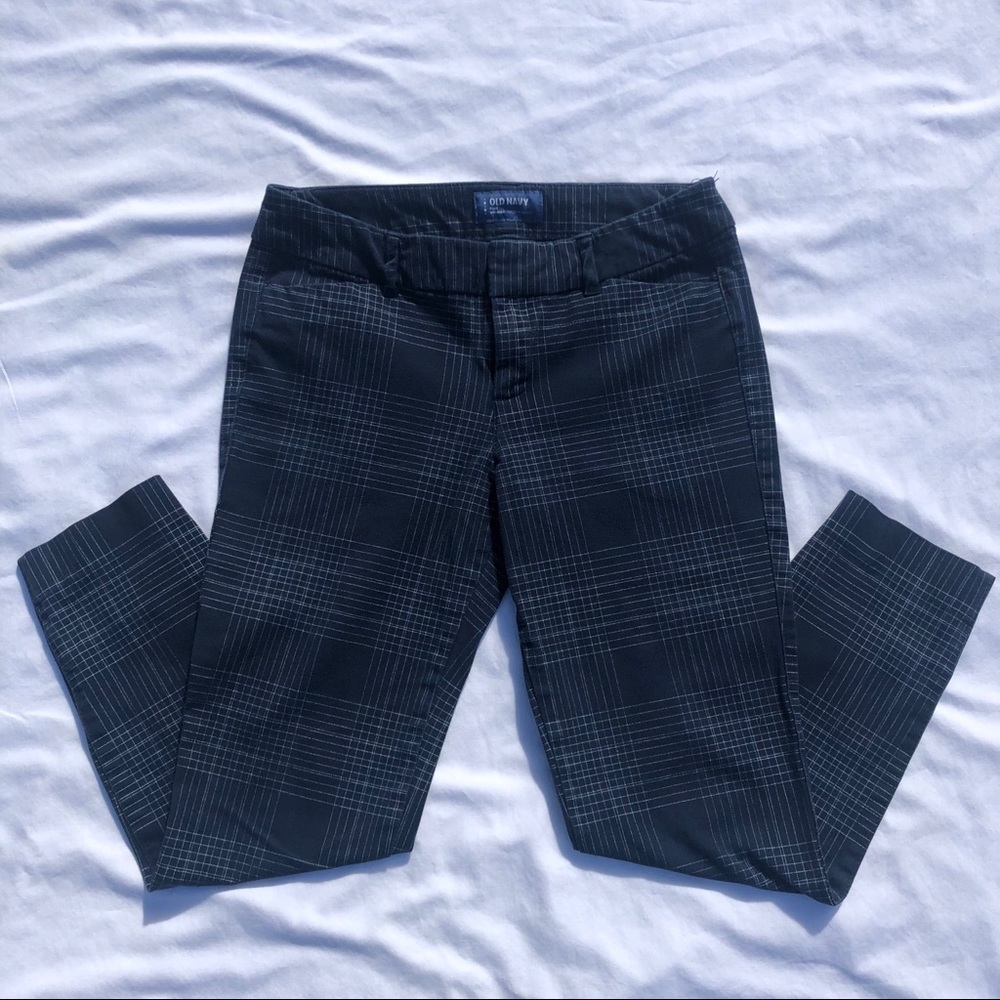Cropped plaid pants